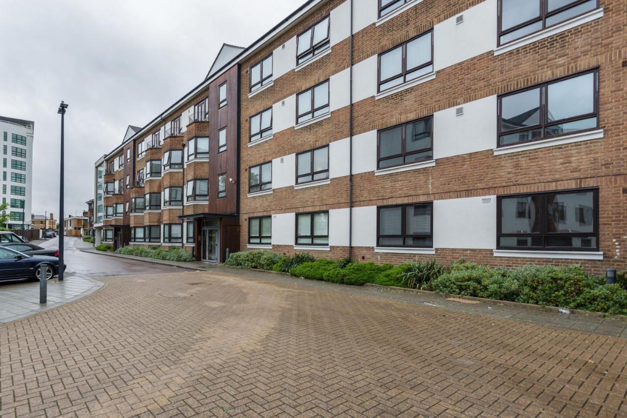 Roomspace Serviced Apartments - Kew Bridge Court Londyn Zewnętrze zdjęcie