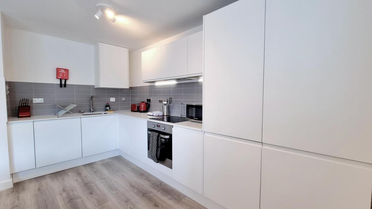 Roomspace Serviced Apartments - Kew Bridge Court Londyn Zewnętrze zdjęcie