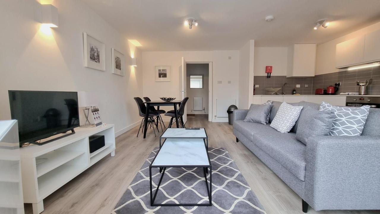 Roomspace Serviced Apartments - Kew Bridge Court Londyn Zewnętrze zdjęcie